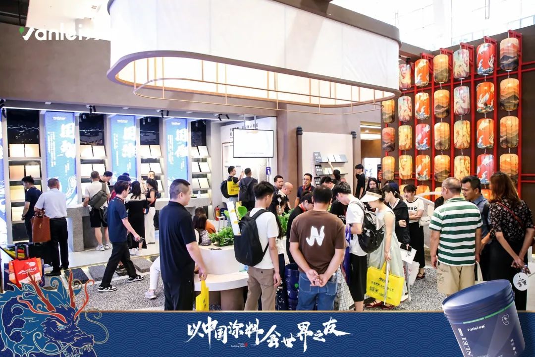 七年蟬聯(lián)展館人氣王！萬(wàn)磊涂料，以中國(guó)涂料，會(huì)世界之友