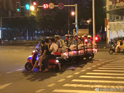 “警叔叔陪你一起等紅綠燈”“不敢動？”-萬磊藝術(shù)涂料江蘇動起來
